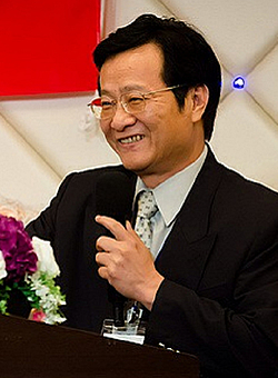 会议主讲人：Rey-Chue Hwang,  Professor